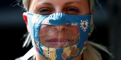 Tetap Lancar Komunikasi, Masker Ini Khusus Dirancang untuk Penyandang Tuli