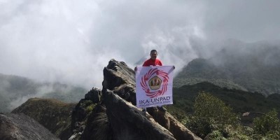 IKA Unpad di Puncak Sibayak